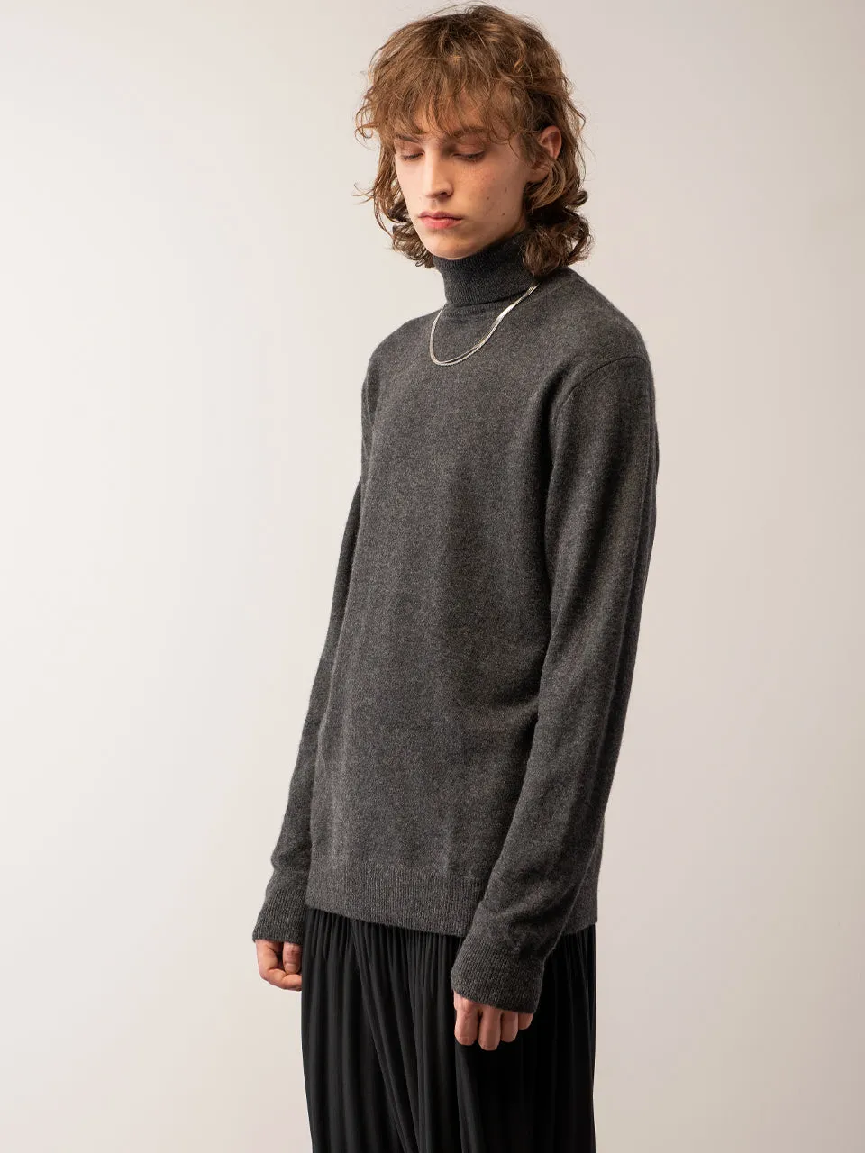 Men Turtleneck Sweater_Graphite